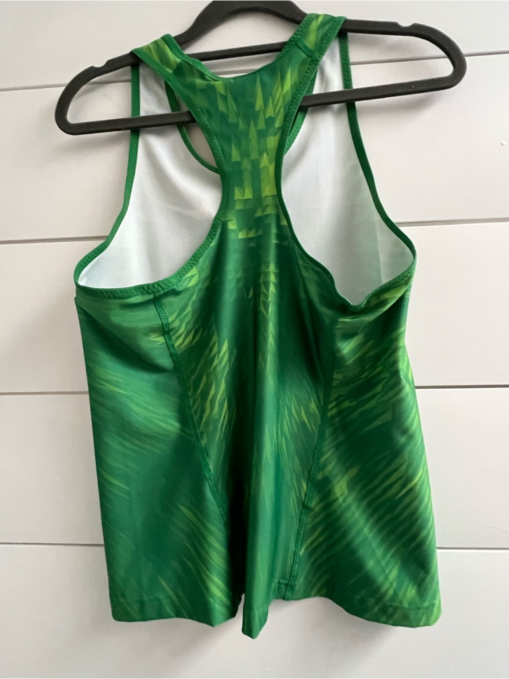 Nike Green & Lime Geometric Racerback Workout Running Tank Bright - Picture 9 of 10